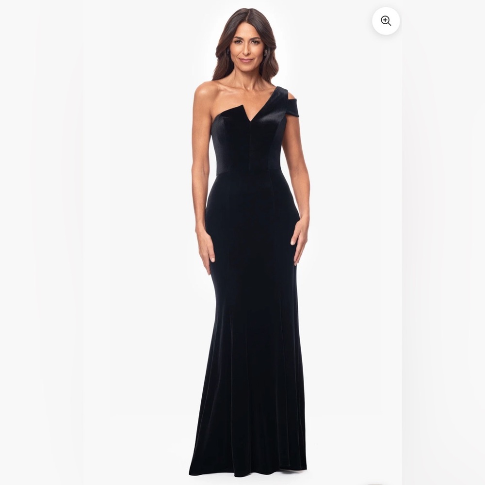 Betsy & Adam One-Shoulder Black Velvet Gown with Notch Detail